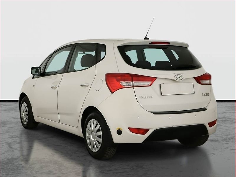 Hyundai ix20 (2012) 1.6 CVVT, LPG, Park. senzory - fotka 4 z 16
