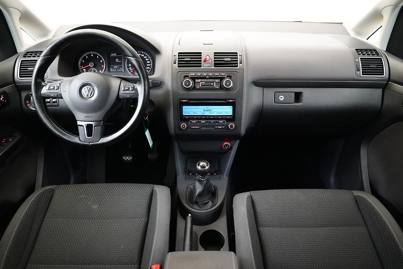 Volkswagen Touran - fotka 5 z 24