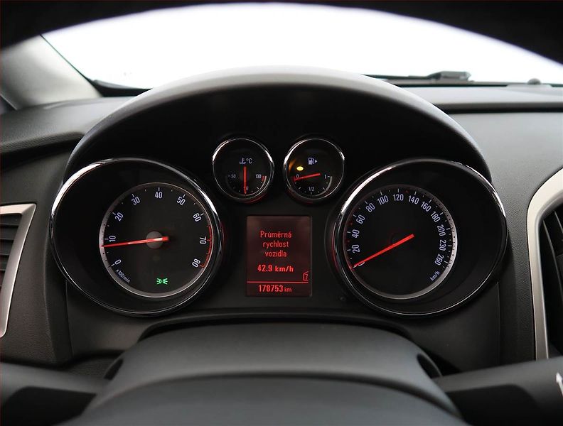 Opel Astra (2013) 1.4 T, Serv.kniha, Tempomat - fotka 11 z 19