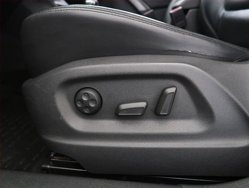Volkswagen Tiguan (2009) 2.0 TDI, 4X4, Automat, Navi - fotka 18 z 22