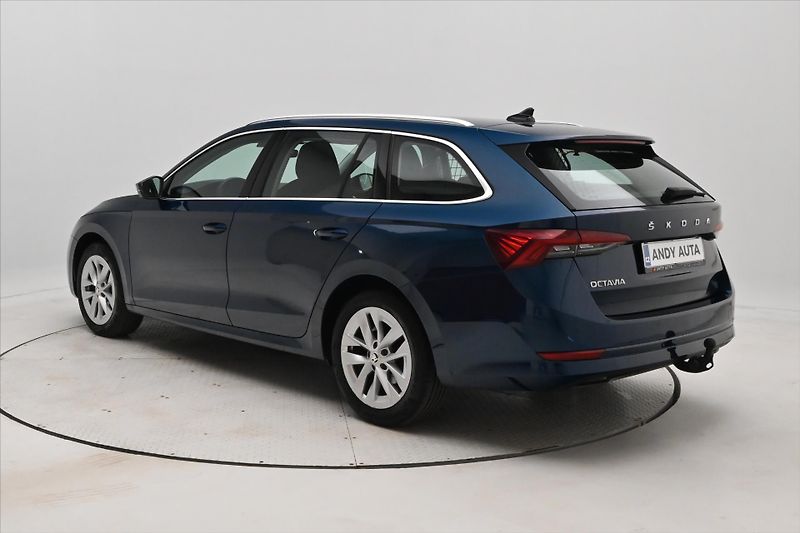 Škoda Octavia 2,0 TDI 110kW DSG Style Záruka - fotka 7 z 32