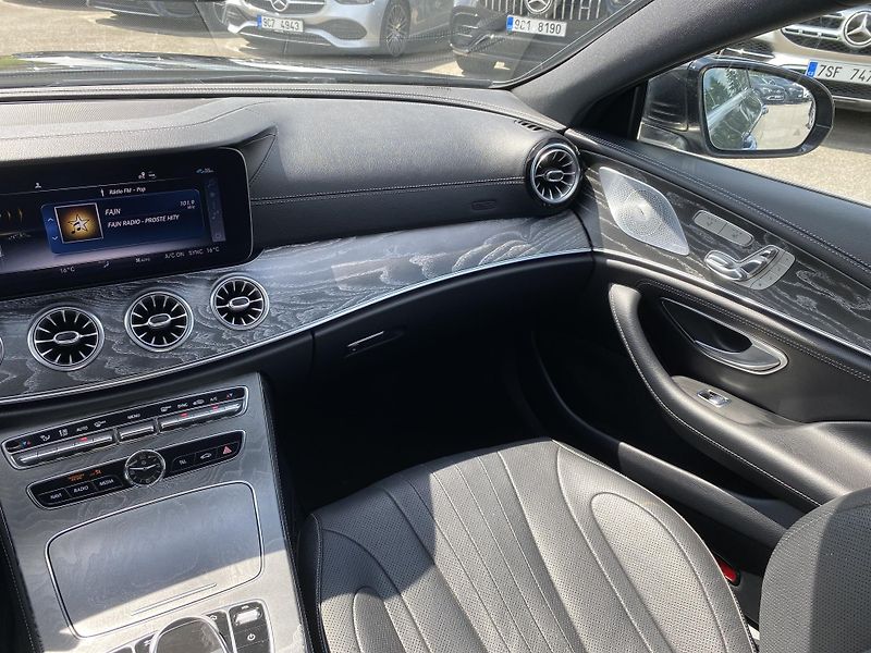 Mercedes-Benz CLS 350d 4M AMG - fotka 11 z 28