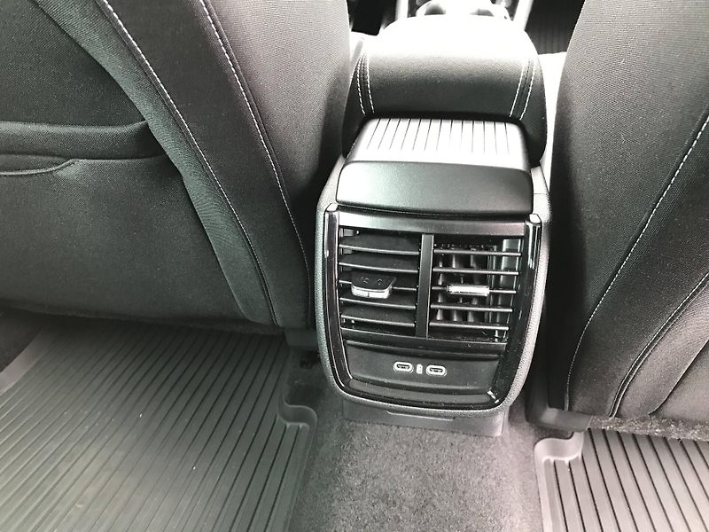 Škoda Scala (2026) Monte Carlo 7DSG 1,0TSI - fotka 12 z 20
