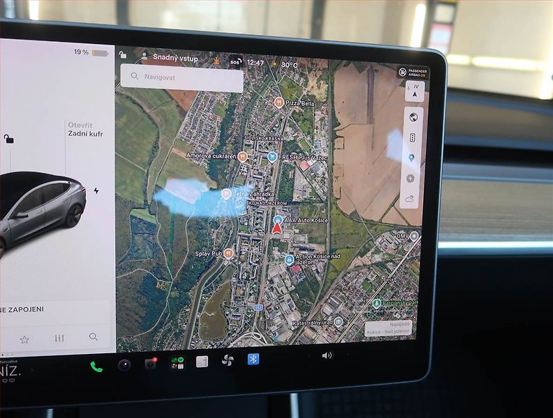 Tesla Model 3 (2020) Std Range Plus 52kWh, SoH 82% - fotka 18 z 21