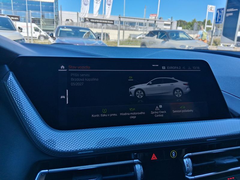 BMW Řada 2 GRAN COUPE 1.5 218i 100 kW - fotka 18 z 32