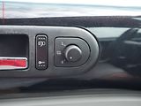 Volkswagen New Beetle (2003) 1.6 i, výhřev sed - náhled 13