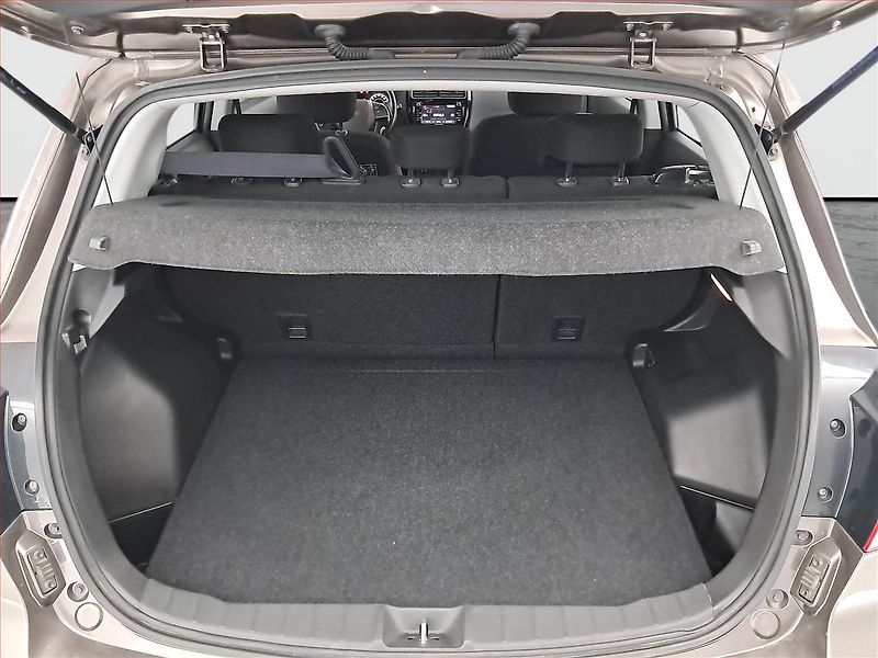 Mitsubishi ASX (2017) Instyle 1.6 MIVEC, Serv.kniha - fotka 14 z 19