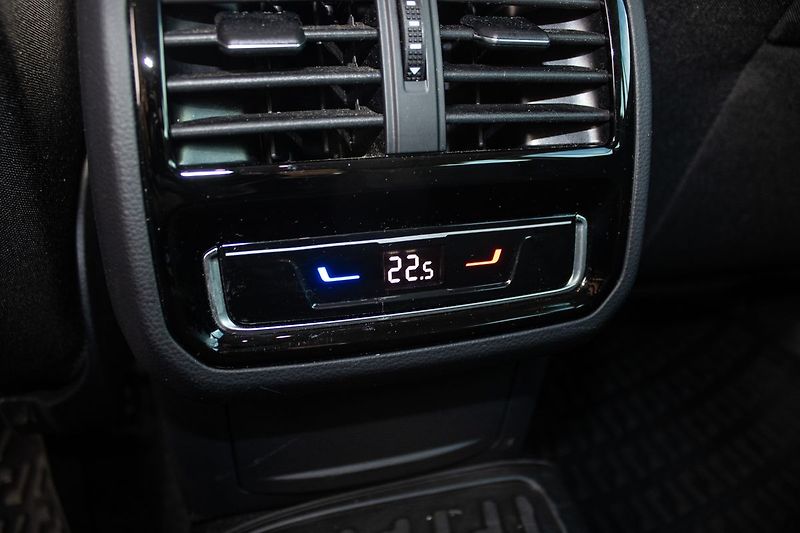 Volkswagen Passat - fotka 37 z 41