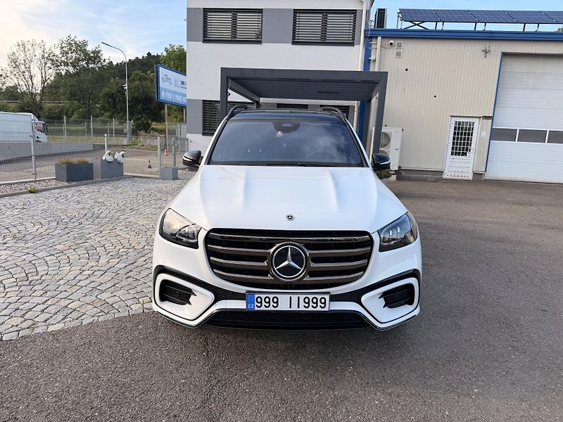 Mercedes-Benz GLS (2024) 450D AMG E-ACTIVE BODY MAX zár - fotka 8 z 30