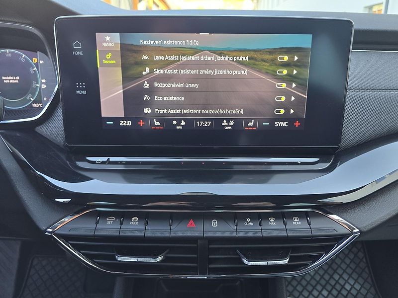 Škoda Octavia 2.0TDi DSG STYLE 1.Maj. ČR DPH - fotka 17 z 43