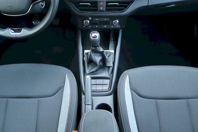 Škoda Kamiq (2025) Selection 1.0 TSI 85 kW - fotka 11 z 29