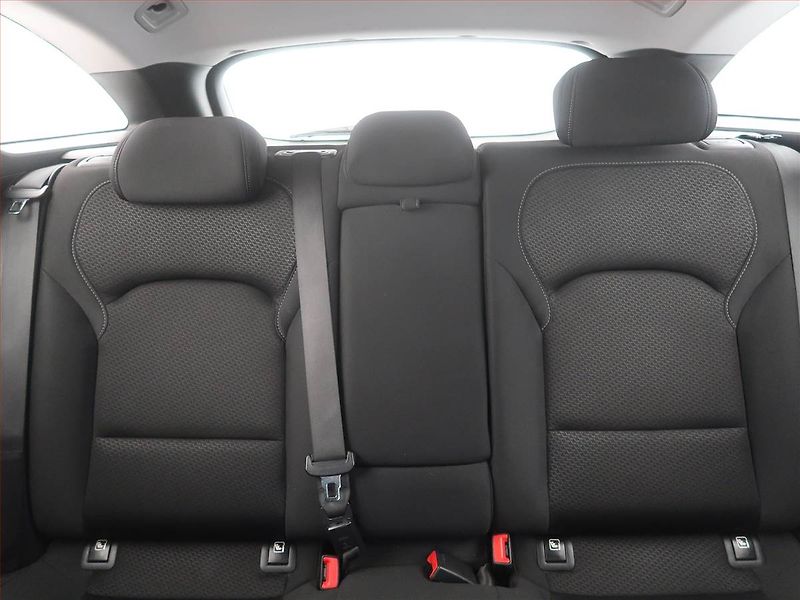 Hyundai i30 (2018) Style 1.0 T-GDI, Tempomat - fotka 10 z 17