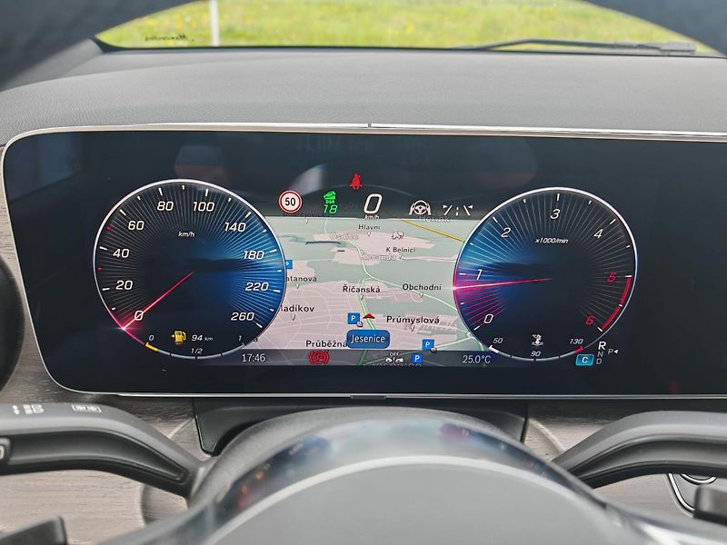 Mercedes-Benz Třídy V 300d 4M AMG L, Vzduchový pod. - fotka 31 z 42