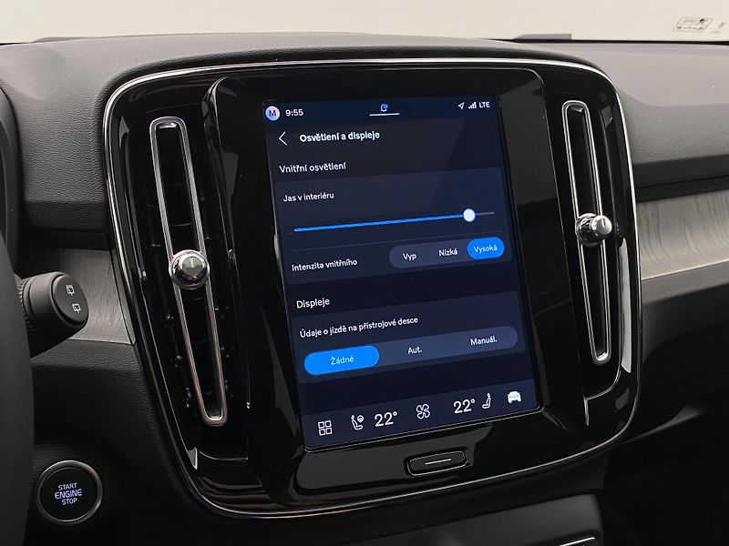 Volvo XC40 (2026) B4 AUT DARK PLUS - fotka 54 z 65