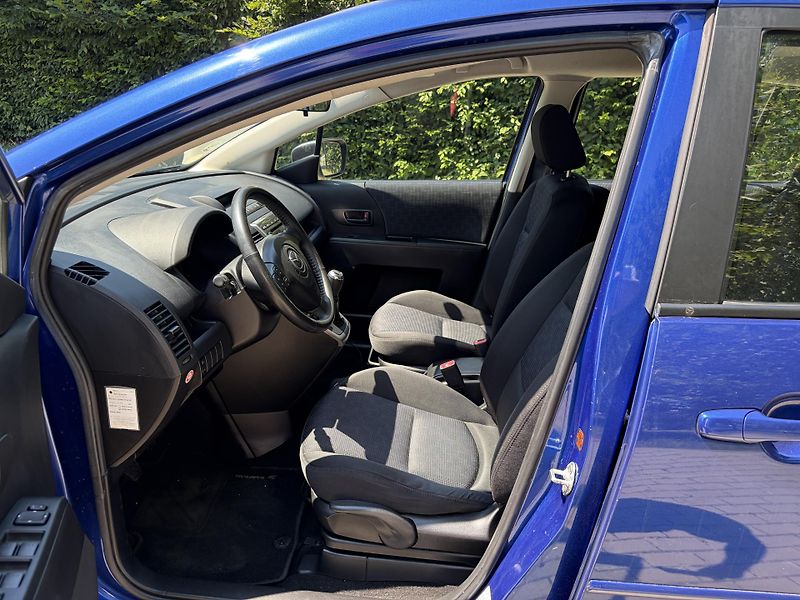 Mazda 5 1.8 Comfort - fotka 17 z 25