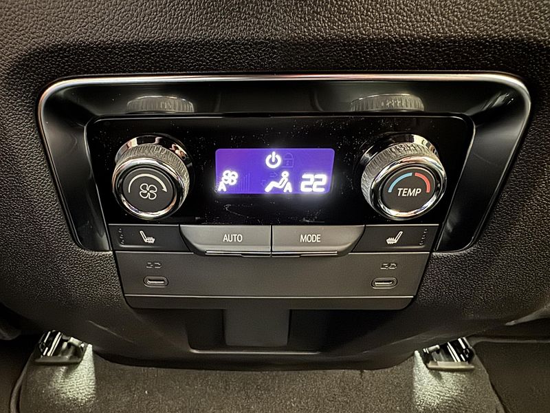 Chevrolet Tahoe RST 6,2 V8 - fotka 55 z 64