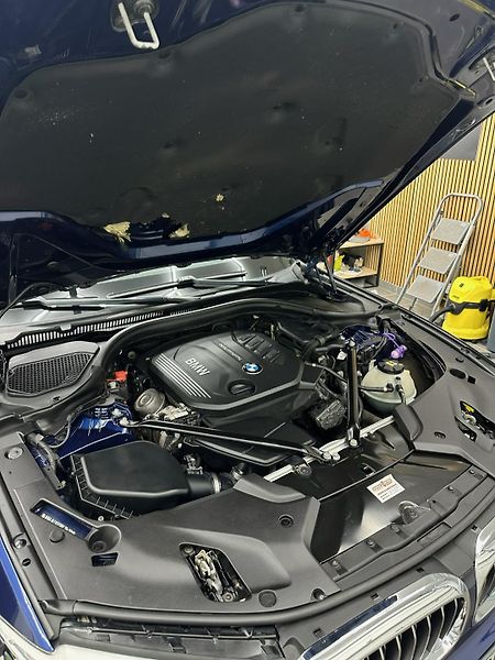 BMW Řada 5 (2019) spolehlivé a bezpečné auto - fotka 4 z 6