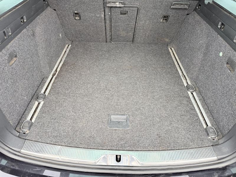 Škoda Superb 2.0 TDi 103kw  - fotka 29 z 29
