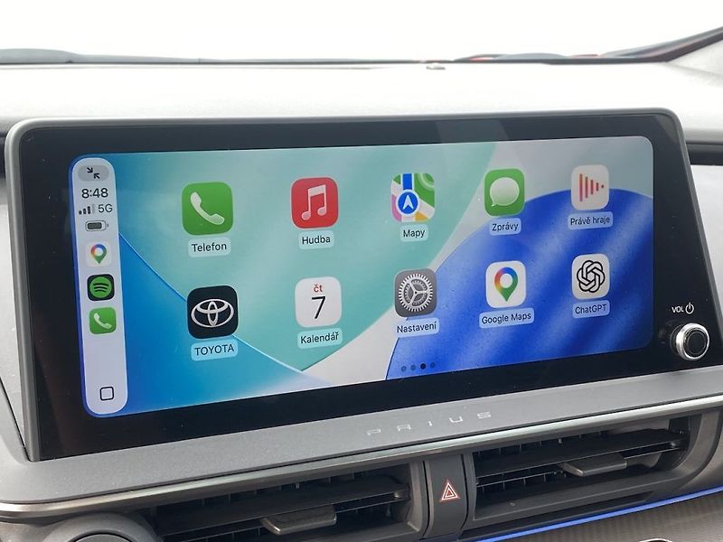 Toyota Prius 2.0Plug-in, ČR-1.maj, Prestige - fotka 20 z 36