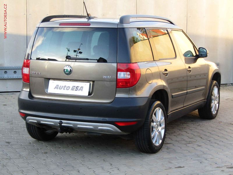Škoda Yeti (2011) 2.0 TDi 4x4, Experience, DSG - fotka 4 z 20