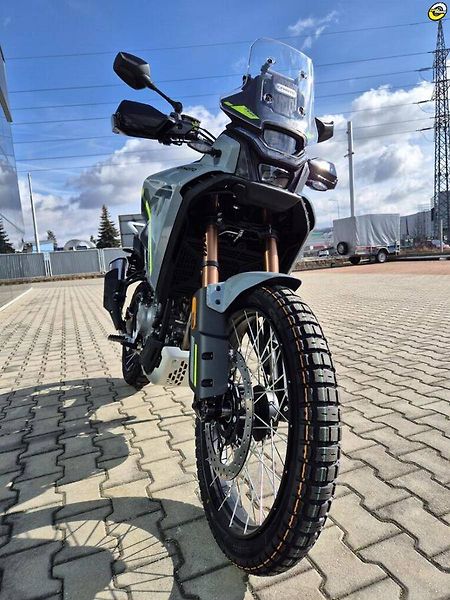 CFMOTO 450 MT-R (2026) - fotka 47 z 78