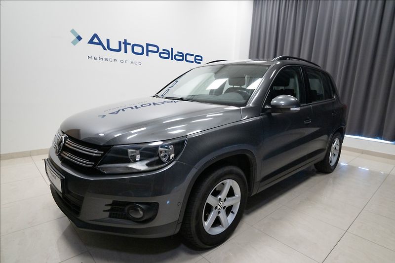 Volkswagen Tiguan 1,4 TSI KAMERA VÝHŘEV TAŽNÉ ČR - fotografie inzerátu