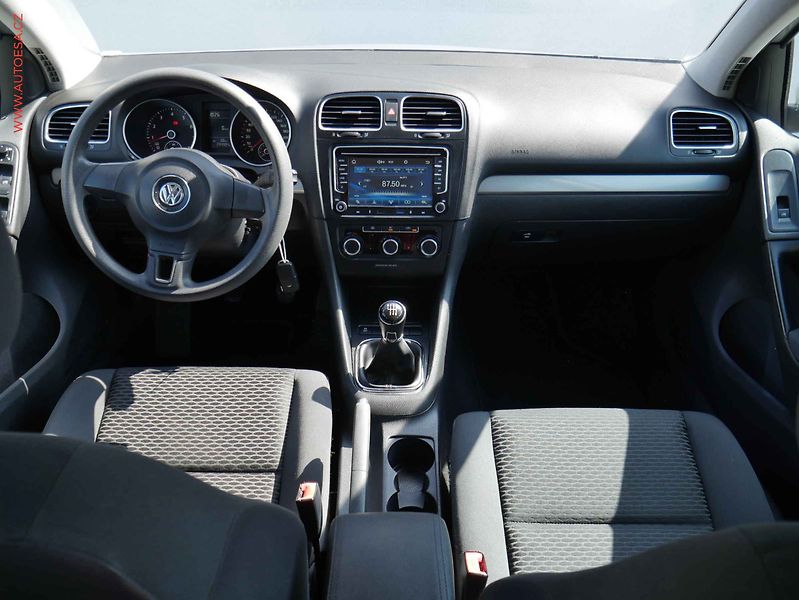 Volkswagen Golf (2012) 1.4 TSI Sport, AC, el. výbava - fotka 8 z 16