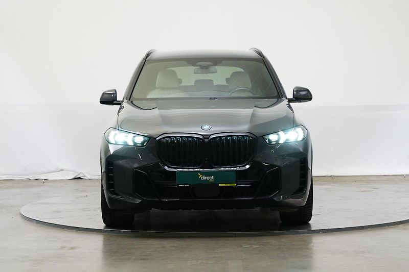 BMW X5 - fotka 4 z 30