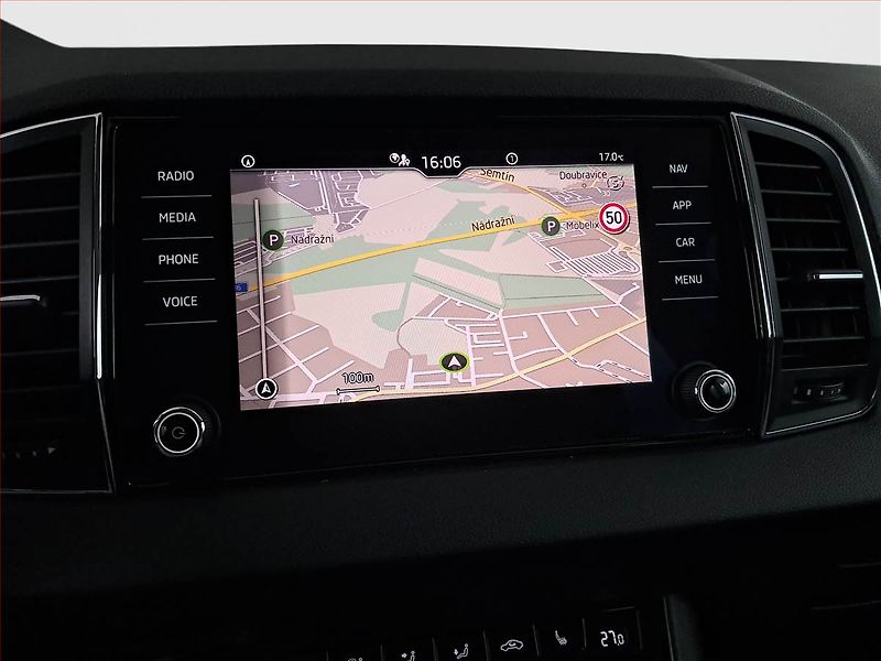 Škoda Karoq (2021) Style Plus 1.5 TSI - fotka 13 z 22