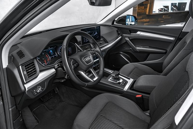Audi Q5 40 TDI quattro S tronic 2x S-l - fotka 12 z 21