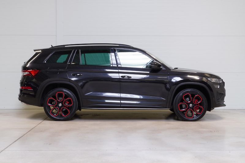Škoda Kodiaq 2.0TSI,180kW,RS,1MAJ,ČR,NZ.TOP - fotka 4 z 42