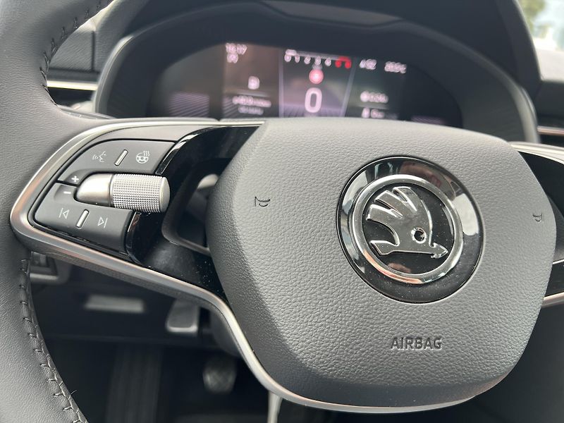 Škoda Kamiq 1.5TSi 110kw Top Selection ČR - fotka 14 z 45