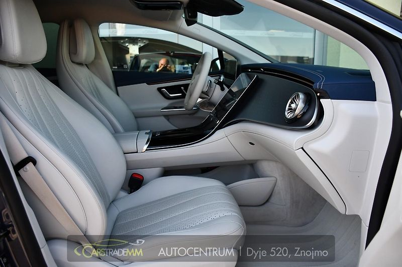 Mercedes-Benz EQE 500 AMG 4MATIC  - fotka 15 z 53