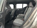 Volvo XC40 2.0  B4 Momentum Pro - náhled 11