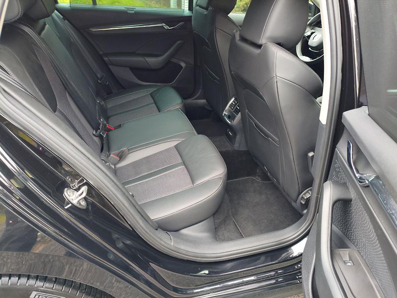 Škoda Octavia (2024) 2,0 TDI 110Kw DSG Style combi - fotka 14 z 35
