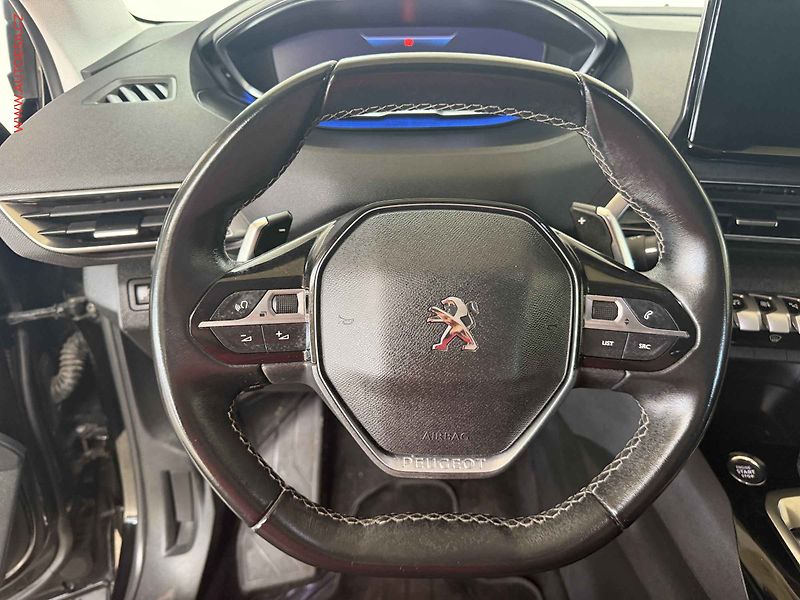 Peugeot 3008 (2023) 1.2PT, Allure, AT, LED, TZ - fotka 12 z 18