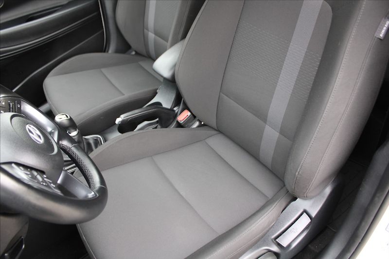 Hyundai i20 1,2 i  NOVÉ V ČR,SMART - fotka 22 z 30