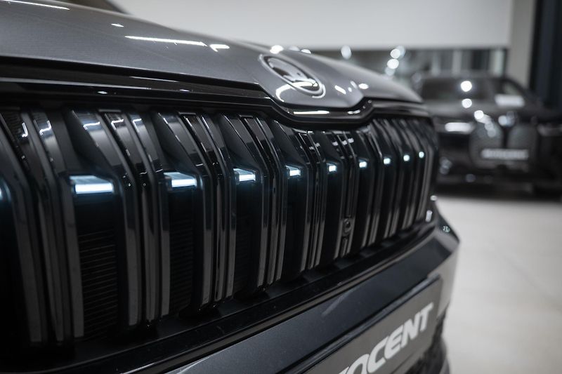 Škoda Kodiaq (2025) SPORTLINE 142 KW 4X4 1CZ - fotka 4 z 53