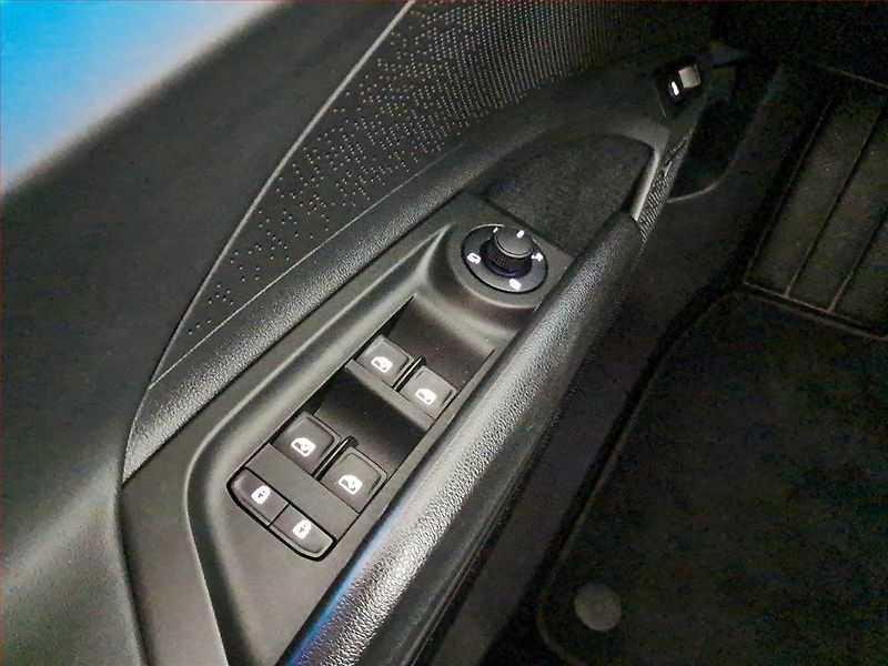 Škoda Enyaq (2025) 85x (82 kWh), SoH 100% - fotka 24 z 26