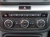 Volkswagen Sharan (2014) 2.0TDi, ČR, AC, xenon, park - náhled 18