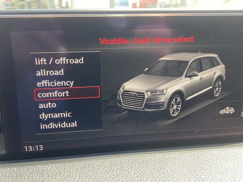 Audi Q7 (2018) 3.0 TDI quat, CZ, 1 maj, 7míst - fotka 17 z 36