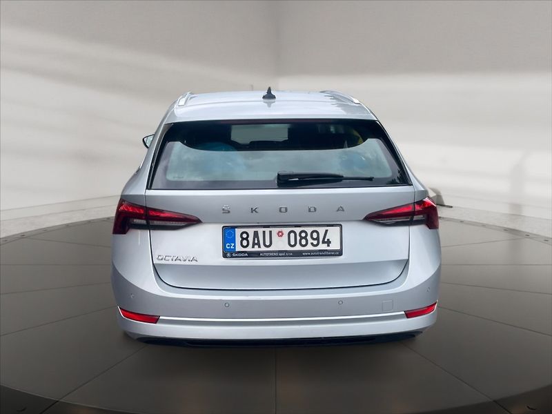 Škoda Octavia 1,5 TSI 110 Style - fotka 5 z 11