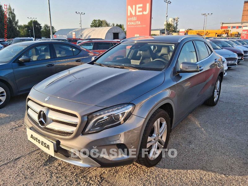 Mercedes-Benz GLA (2016) 250 4Matic 4Mat, ČR, AT - fotka 1 z 3