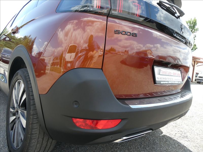 Peugeot 5008 2,0 HDi 130kW GT 7.míst AT8 - fotka 11 z 50