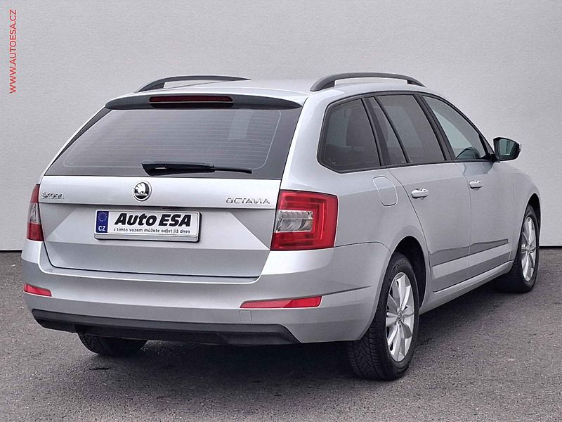 Škoda Octavia (2016) 1.6TDi, ČR, AC, výhřev sed - fotka 4 z 14