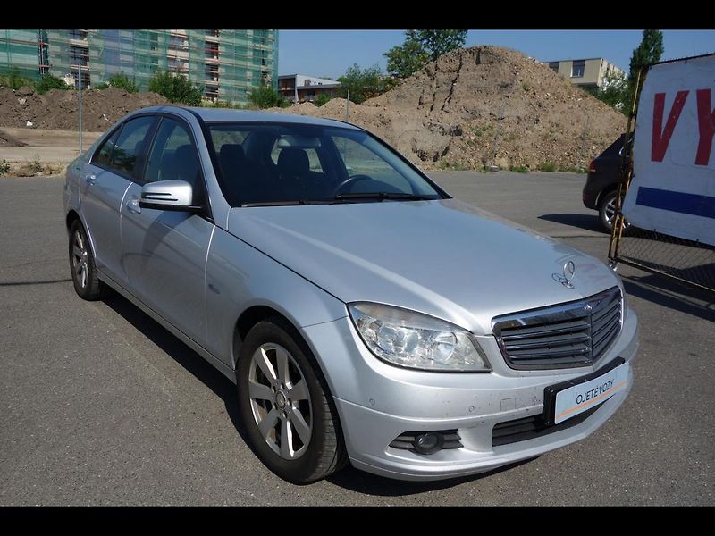 Mercedes-Benz Třídy C 200 CDi 100 kW STK07/2028 - fotka 5 z 34