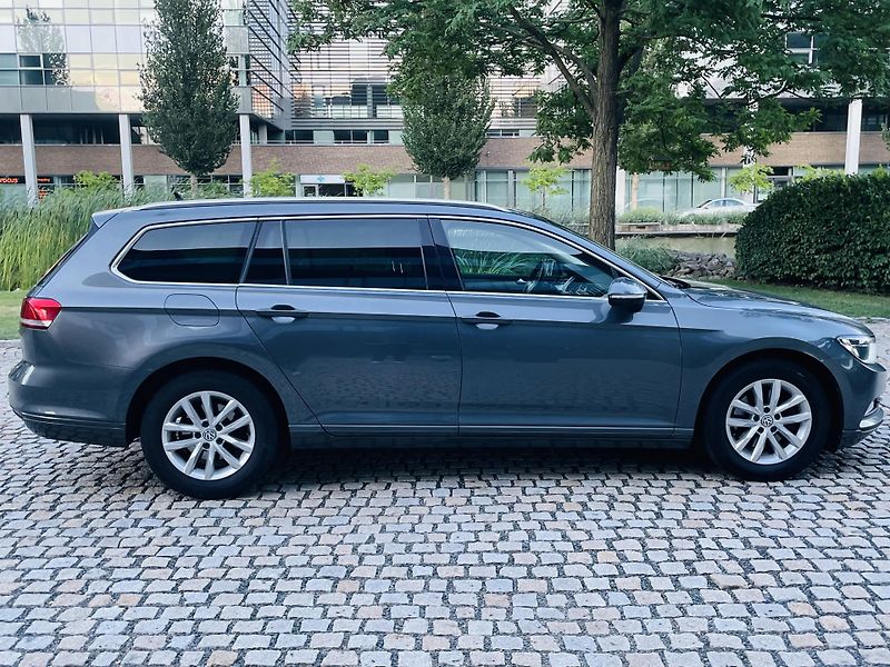 Volkswagen Passat 2.0TDI MANUÁL VÝHŘEV KAMERA - fotka 11 z 47