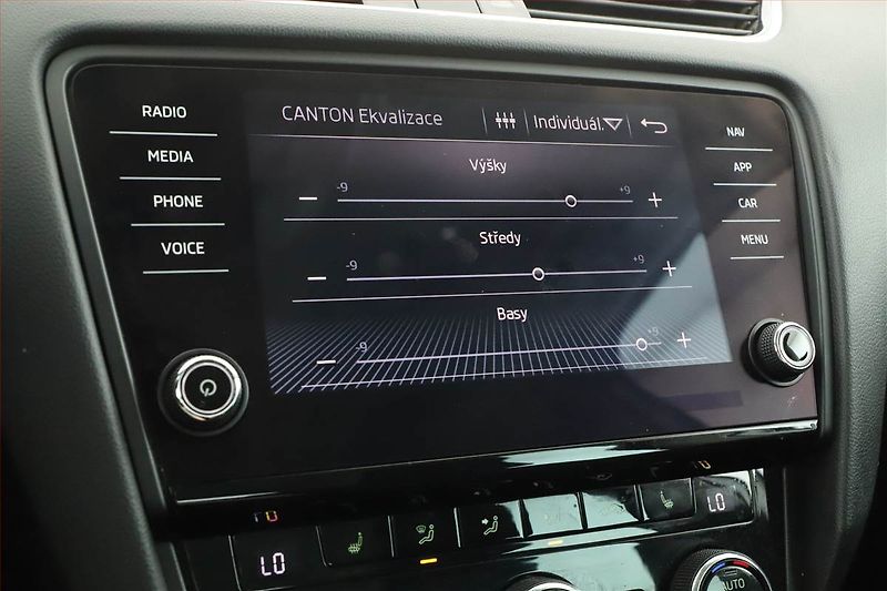 Škoda Octavia (2017) 2.0 TDI, Navi, Tempomat - fotka 16 z 20