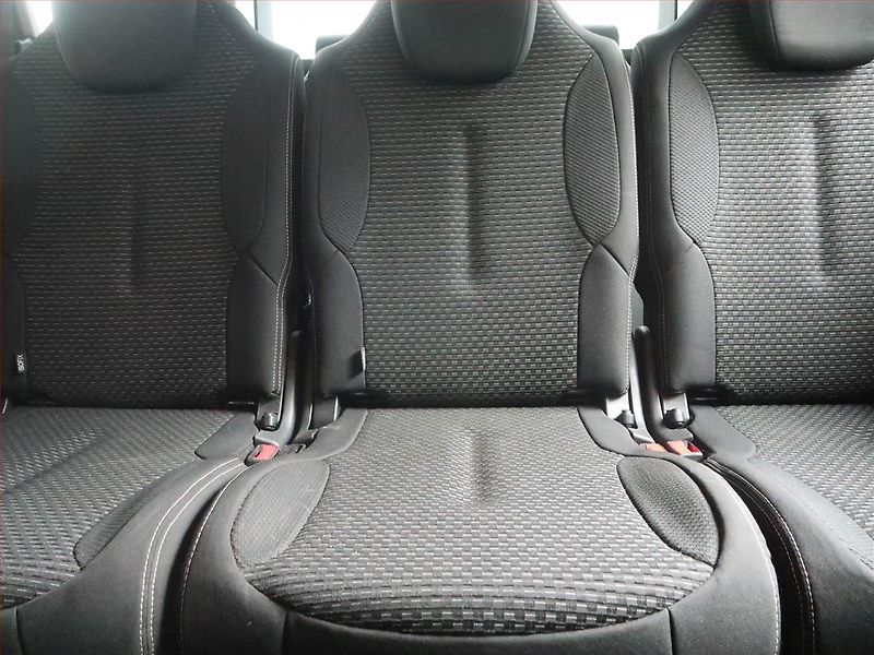 Citroën C4 Picasso (2011) 1.6 HDi, Automat, 7 míst - fotka 10 z 19