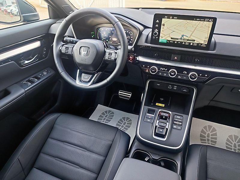 Honda CR-V (2026) 2.0 e:PHEV ADVANCE TECH  BLACK - fotka 8 z 38